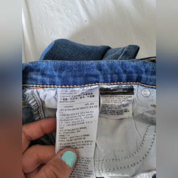 Levi 524 Classic Blue Women's Jeans Bootcut, Size 7 (30 X 31) - Picture 5 of 6